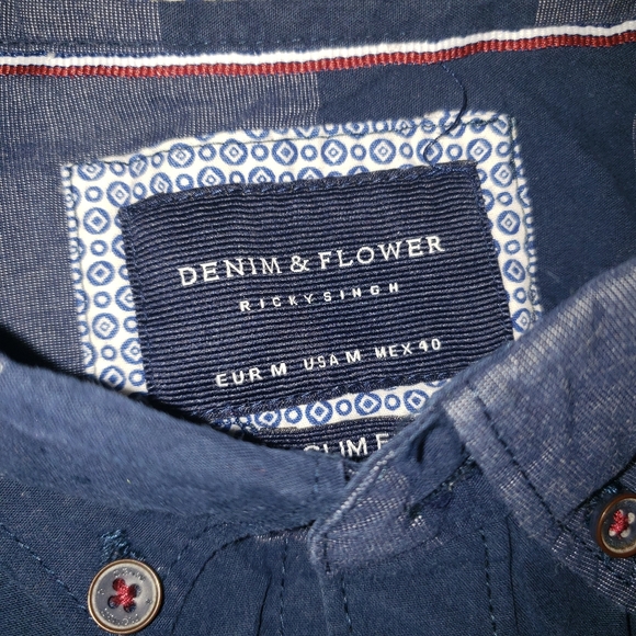 Denim & Flower Medium Short Sleeve Button Up (Blue & Gray) - Picture 2 of 2